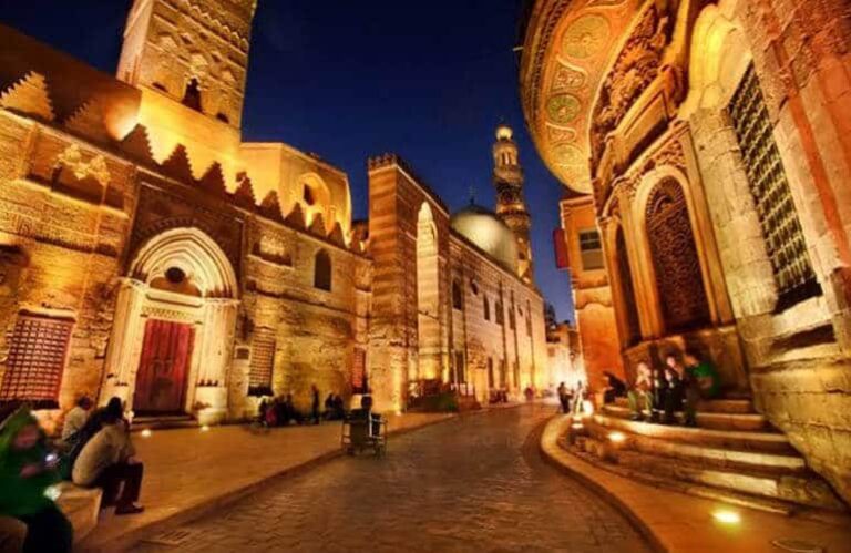 El Muizz street – A walk through history